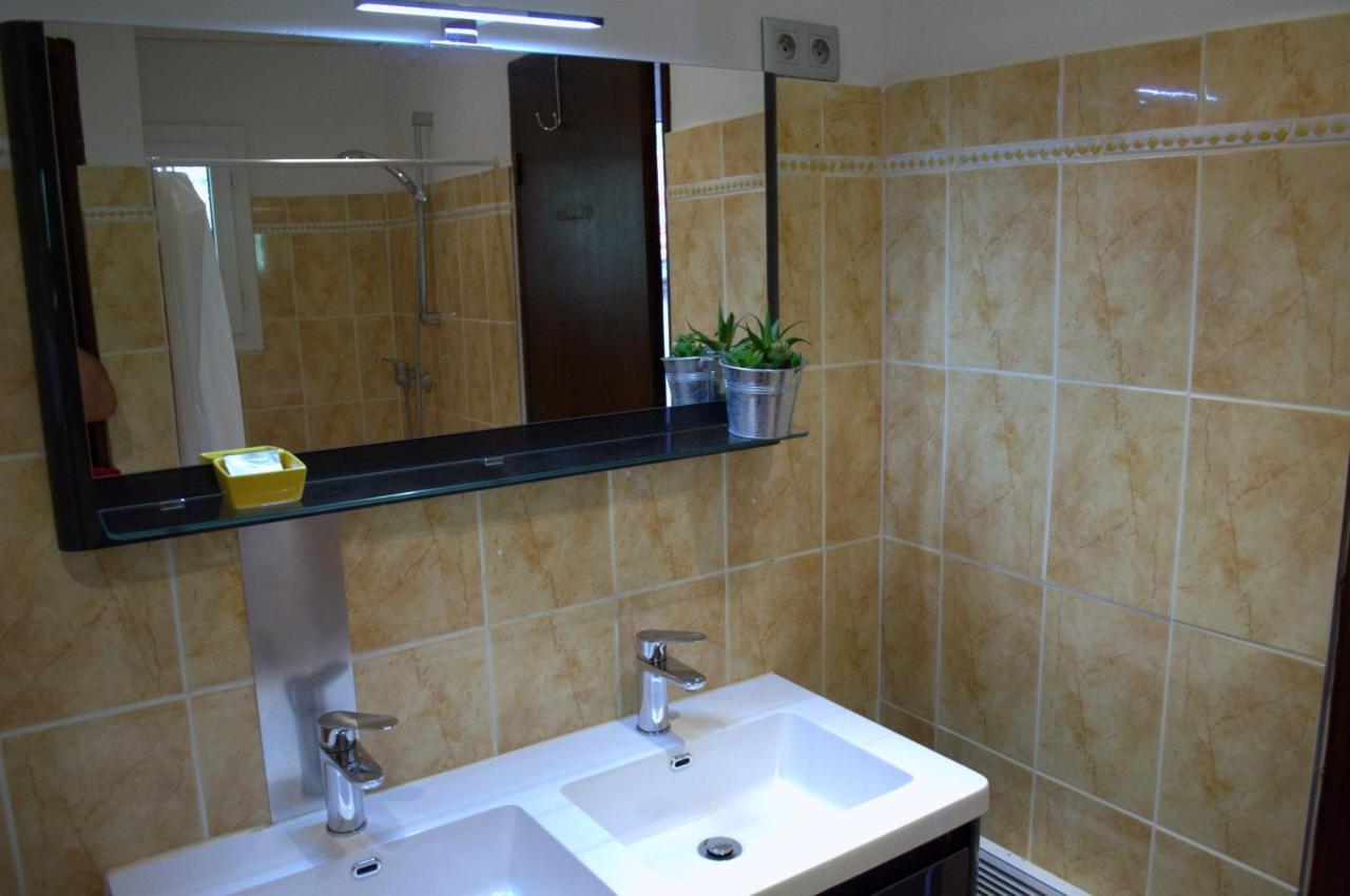 Hotel Lou Cigaloun Saint-Antonin-du-Var Zewnętrze zdjęcie